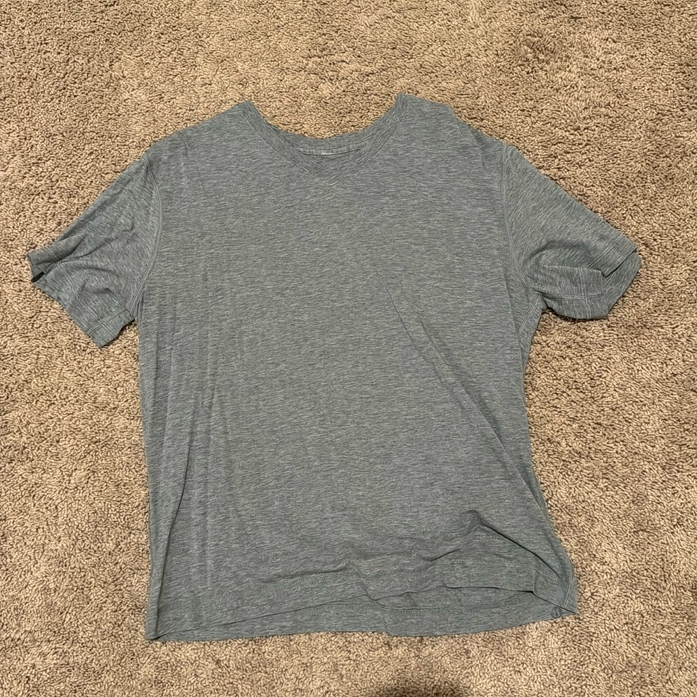 Lululemon v neck t shirt